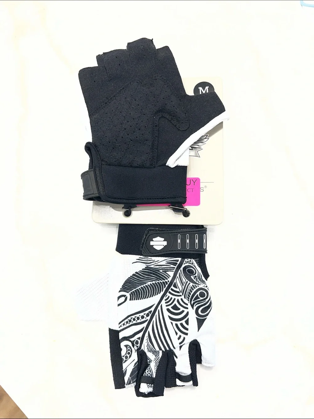 Harley-Davidson women’s M  Black & White Fingerless Riding Gloves with Graphic